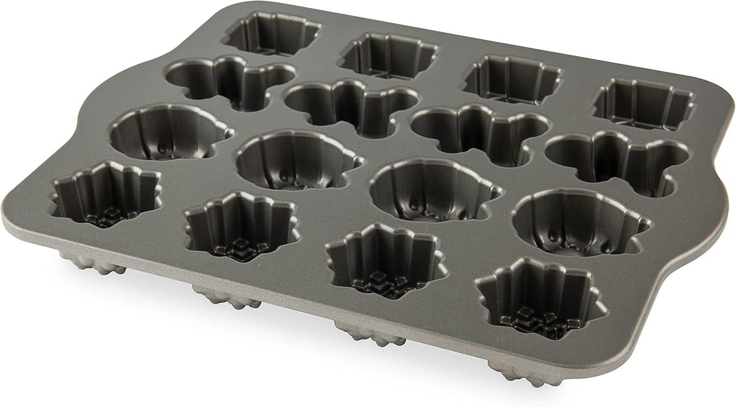 imageNordic Ware Holiday Teacakes Cakelet 3 Cup Capacity Silver