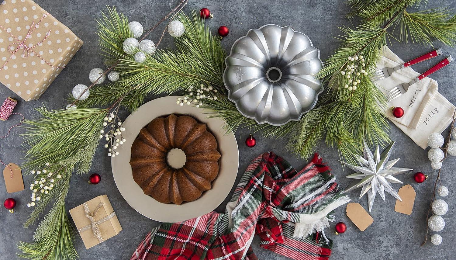 imageNordic Ware Original Bundt 12Cup SilverSilver