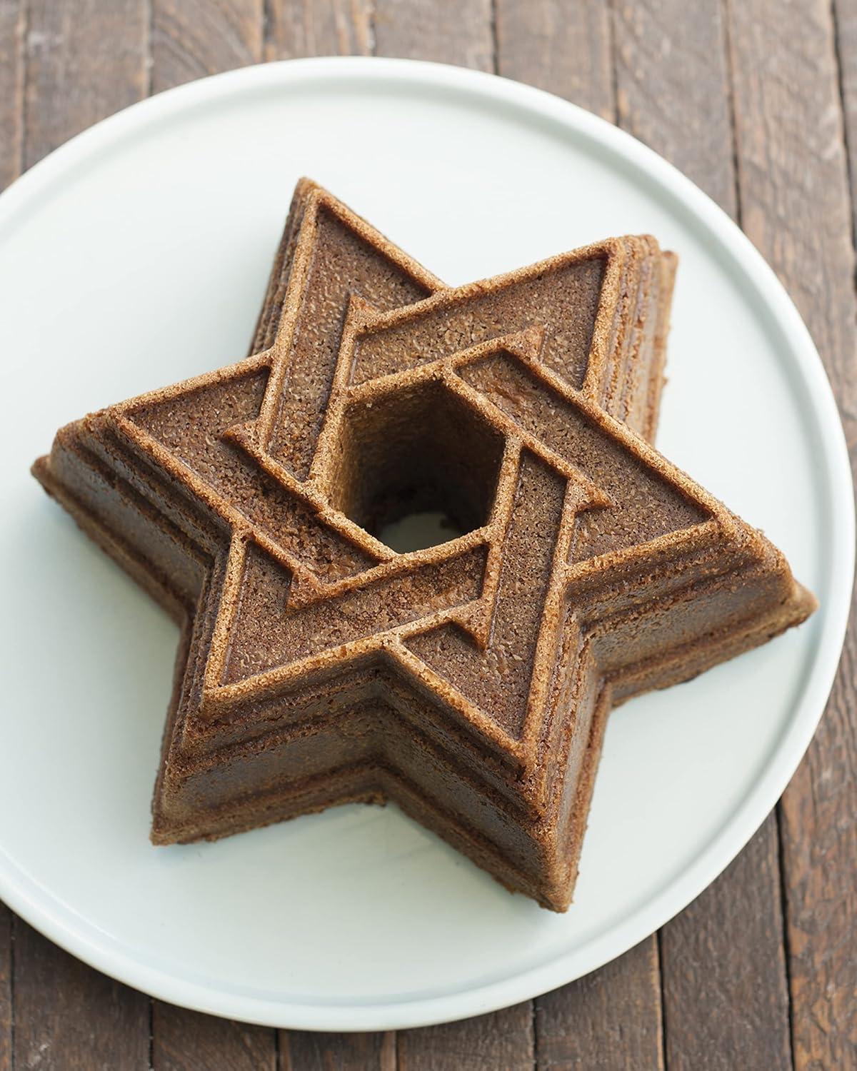 imageNordic Ware Star of David Bundt Pan