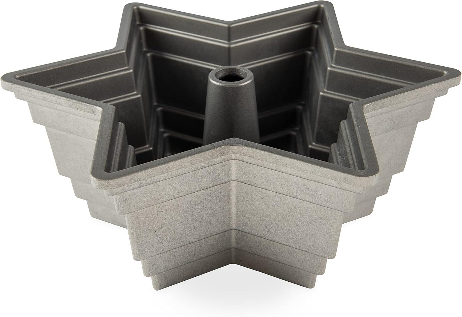 imageNordic Ware Star of David Bundt Pan