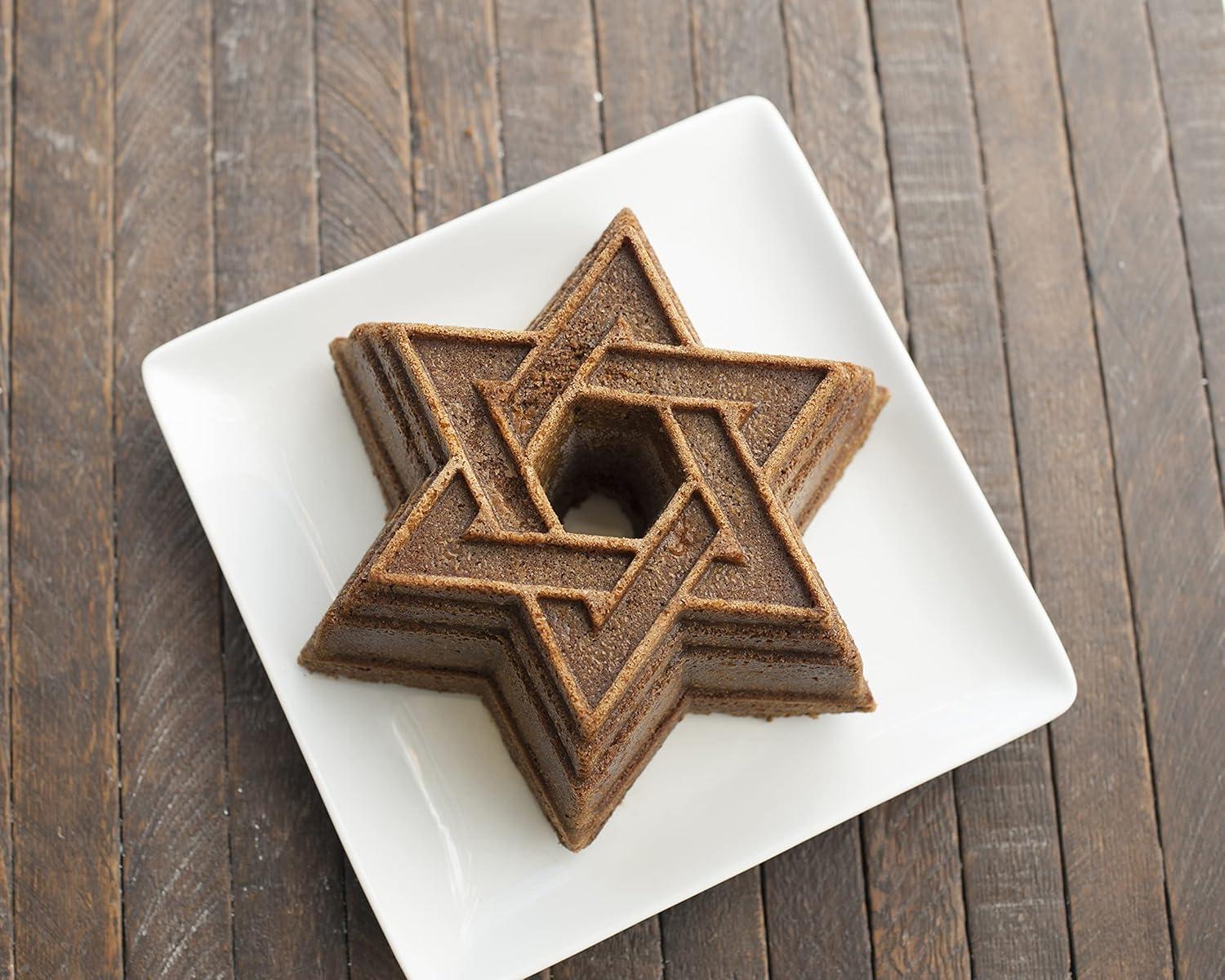 imageNordic Ware Star of David Bundt Pan