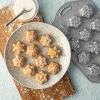 imageNordic Ware Frosty Flakes Pan