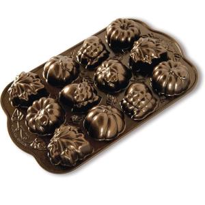 imageNordic Ware Autumn Delights Cakelet Pan